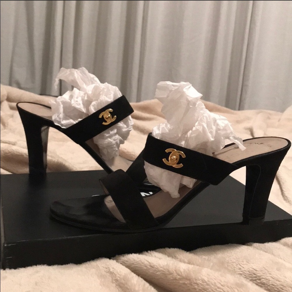 Chanel heels!